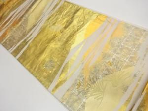引箔山並みに松葉・菊・霞模様織出し袋帯